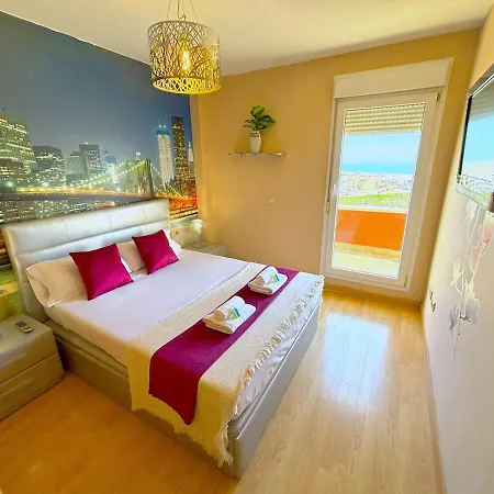 Evans Realty Bt Atico Con Garaje & Piscinas & Padel Apartment *